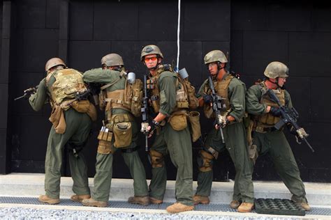 Force Recon Marines .